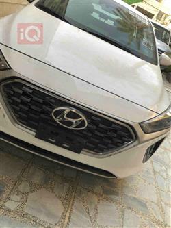 هیوندای ئایۆنیک